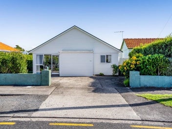 46 Lismore Street, Merrilands, New Plymouth