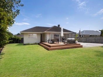 73 Raglan Street, Mangere East, Auckland
