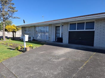 136D High Street, Bulls, Bulls