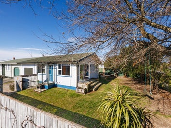 2 Lockhart Avenue, Milson, Palmerston North