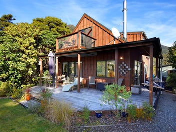 5 Kaimiko Place, Okiwi Bay