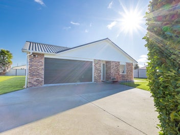 21 Okoroire Street, Tirau