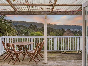 34 Sievers Grove, Cannons Creek, Porirua