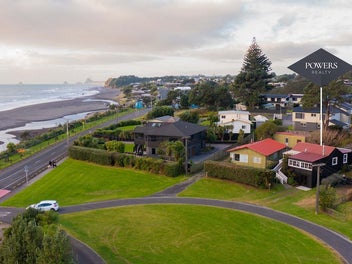 26 Tasman Parade, Oakura, Oakura