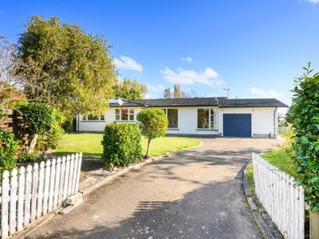 28 Buick Crescent, Awapuni, Palmerston North