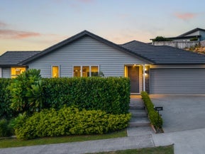 202 Navigation Drive, Whitby, Porirua