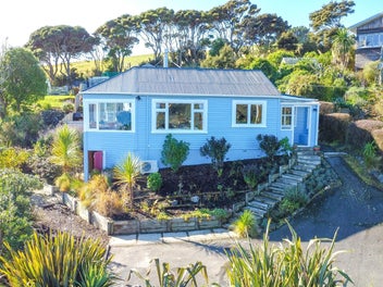 75 Oxley Crescent, Broad Bay, Dunedin