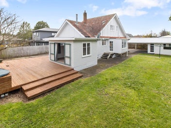 6C Williams Place, Fairfield, Hamilton