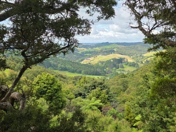 180 Noakes Hill Road, Silverdale