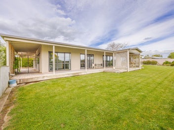 15 Lake View Road, Waipukurau, Waipukurau