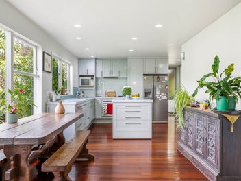 10 Pendlebury Street, Green Bay, Auckland