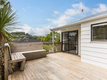 19 Staithes Drive North, Whitby, Porirua