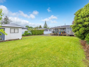 191 Clarkin Road, Fairfield, Hamilton