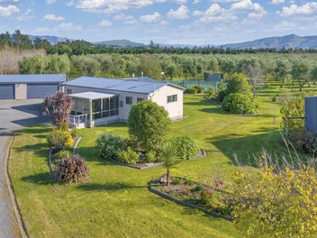 327 Georges Road, Glasnevin, Amberley