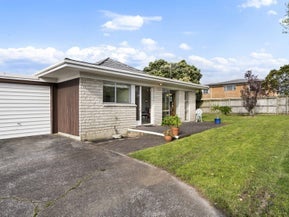 9B Bungalore Place, Half Moon Bay, Auckland