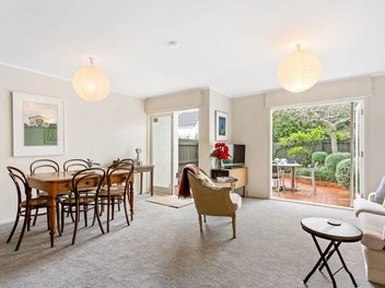 10/8 Hamilton Road, Herne Bay, Auckland