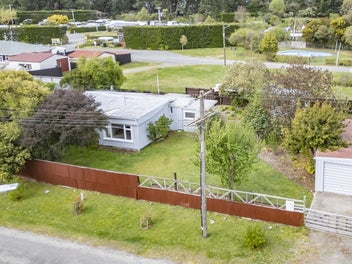 35 Penfold Square, Leithfield, Leithfield