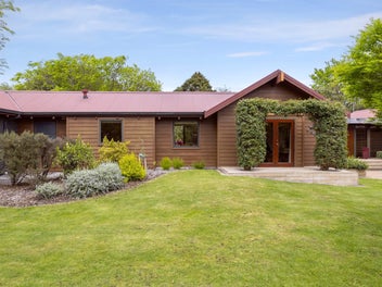 51 Chesham Avenue, Waipahihi, Taupo