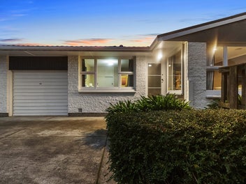 2/4 Kyeburn Place, Avonhead, Christchurch