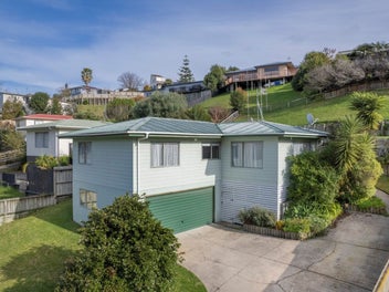 76 Bell Street, Judea, Tauranga