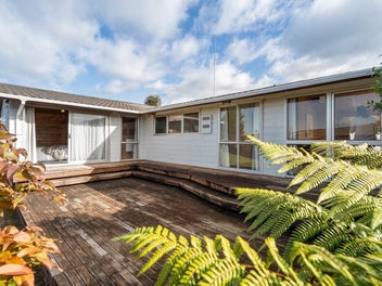 2 Bata Place, Pomare, Rotorua