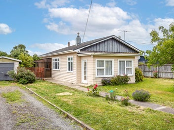 10A Bank Street, Amberley, Amberley