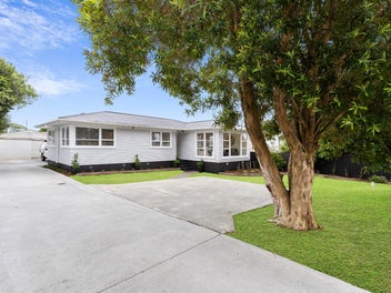 11 Clayton Road, Manurewa, Auckland