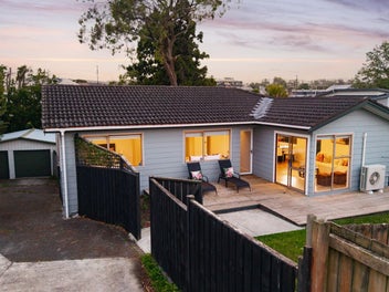 34 Kelman Road, Kelston, Auckland