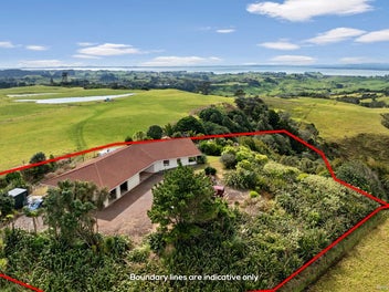 1966 Awhitu Road, Pollok, Pollok