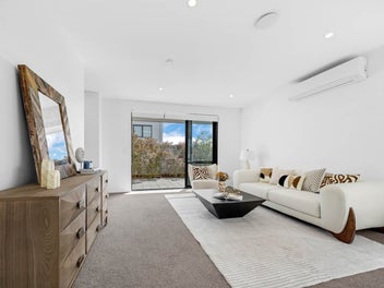 16 Paterae Lane, Flat Bush, Auckland