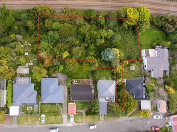 49 Handyside Street, Tawa, Wellington