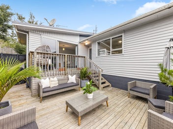 1/729 Beach Road, Browns Bay, Auckland