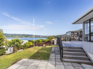 20 Halladale Road, Papakowhai, Porirua