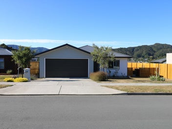 16 Brian Morgan Terrace, Wainuiomata, Lower Hutt