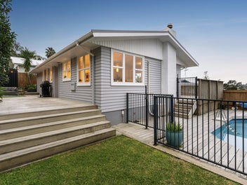 28 Japonica Drive, Beach Haven, Auckland