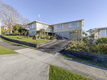 6 Penrith Street, Westown, New Plymouth