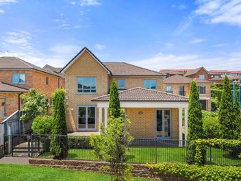 9 Horizon View Road, Oteha, Auckland