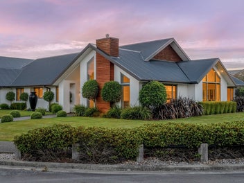 2 Waterstock Way, Parklands, Christchurch