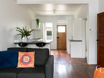 4/311 King Street North, Hastings