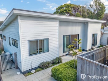 15A Burden Avenue, Wainuiomata, Lower Hutt