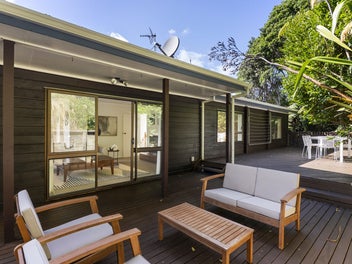 35C The Drive, Tawa, Wellington