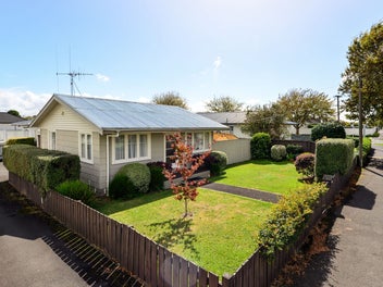 78 Rifle Range Road, Dinsdale, Hamilton