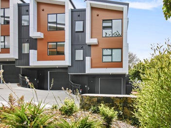 2/36 Seccombes Road, Epsom, Auckland