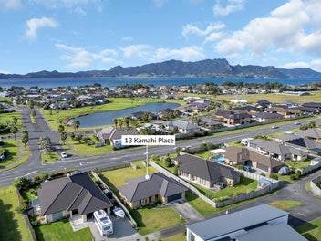 13 Kamahi Place, One Tree Point