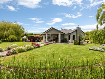 139 Richmond Road, Brixton, New Plymouth