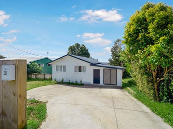 261 Sturges Road, Henderson, Auckland