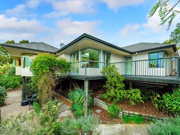 113 Ravensdale Rise, Westmorland, Christchurch