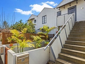 20/5 Carolina Place, Albany, Auckland