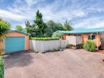 1/10 Dallow Place, Henderson, Auckland