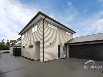 21B Dickens Street, Addington, Christchurch